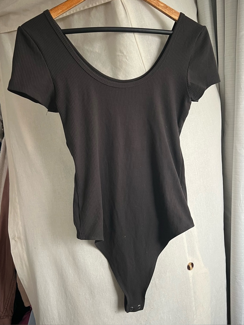 American Eagle Ribbed Short Sleeve Bodysuit